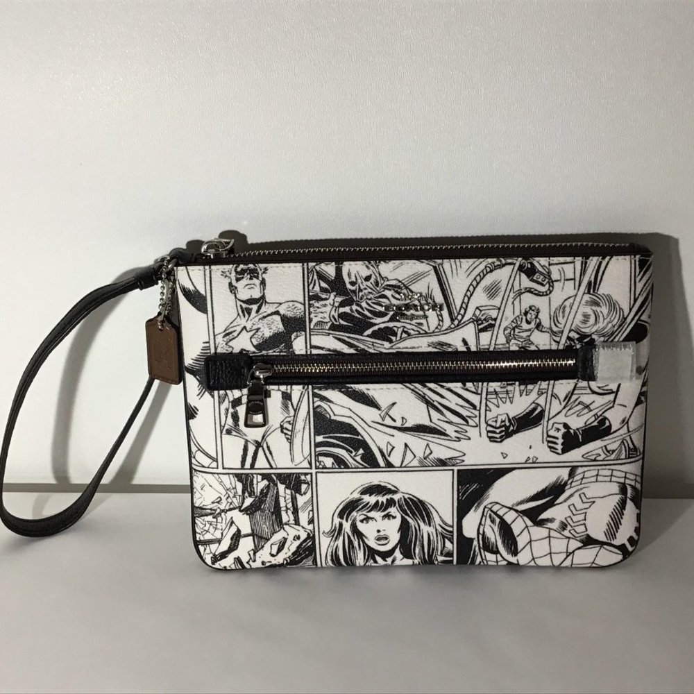 Coach Marvel Gallery Pouch With Comic Book Print